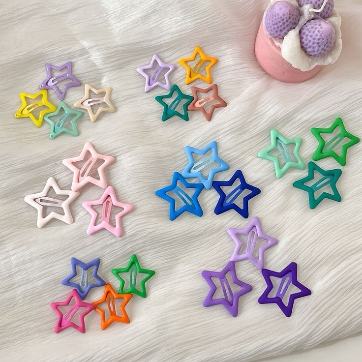 Mini star pins- Pair of 4