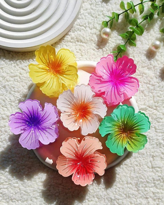 Large floral clawclip