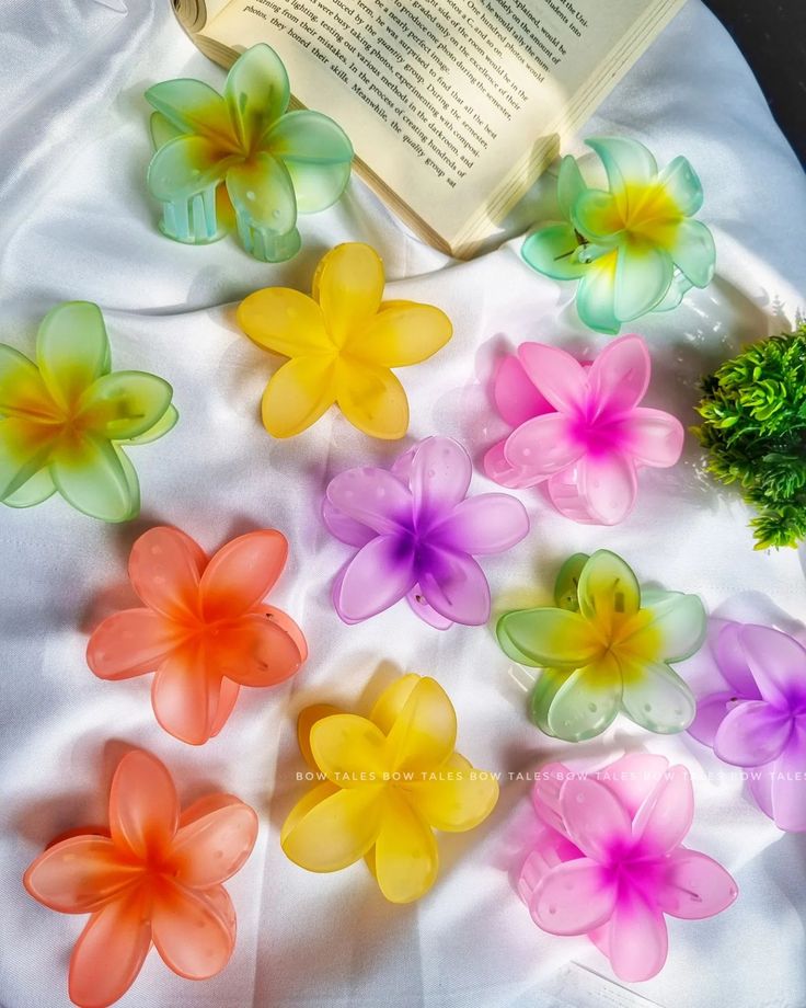 Mini Floral clip– hair accessories