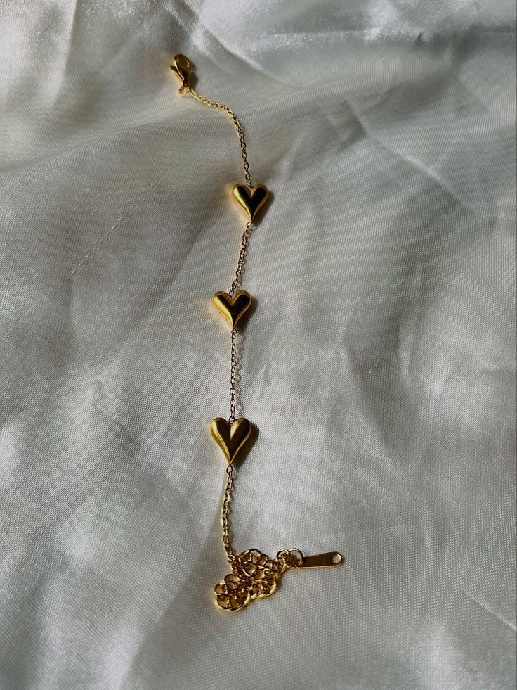 Gold Heart Bracelet- anti tanish